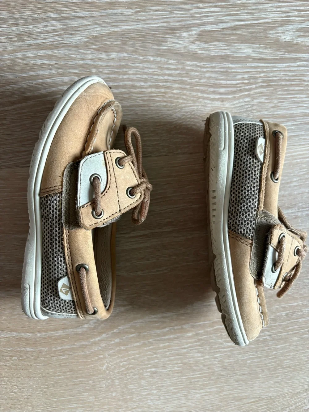 Sperry Kids Tan and Beige Boat Sneakers